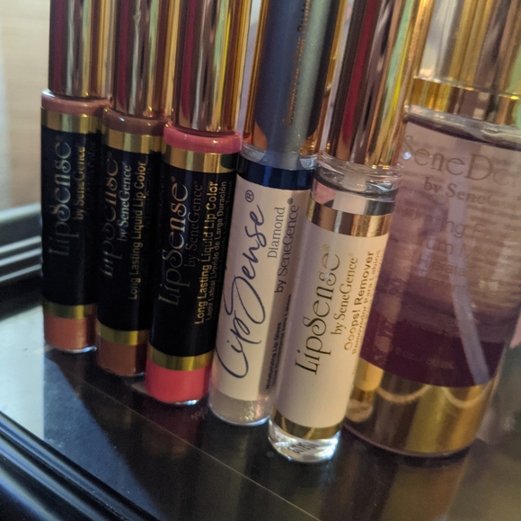 Lip Sense - Picture 2 of 4